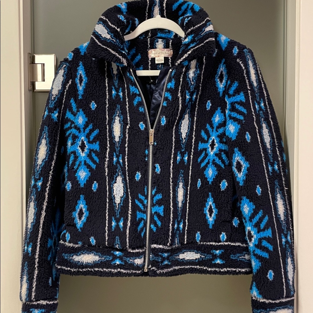 NWOT Blue and White Western fleece Jacket size small